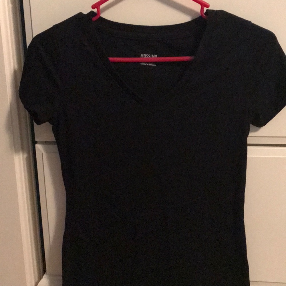 black tee